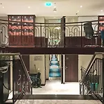 Select Ms Charles Dickens - Duesseldorf