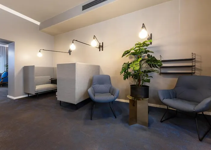 B-Hotel