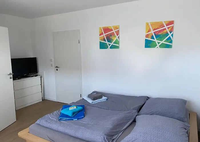 Messezimmer Nahe Der Duesseldorfer Messe Mit Eigenem Eingang Und Gratis Minibar