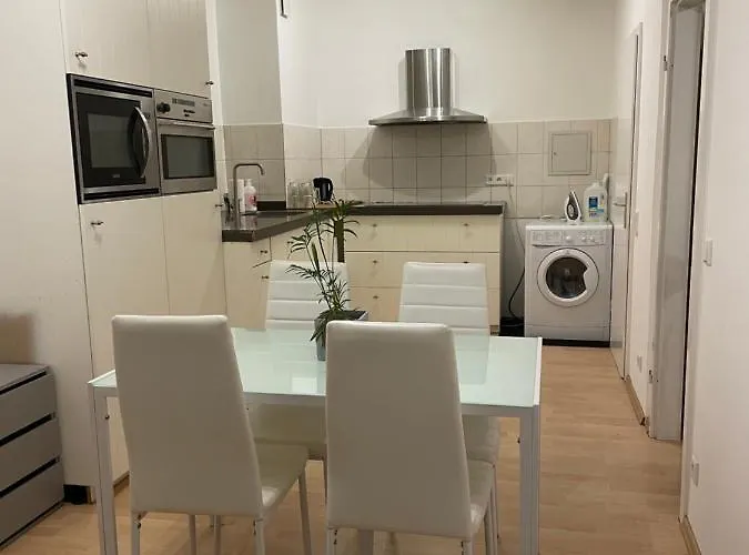 Zentrale Duesseldorf City Zweizimmerwohnung