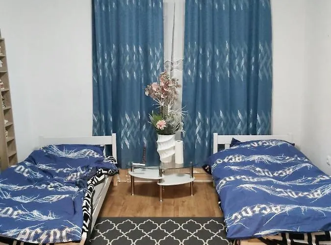 1 Zimmerwohnung Mit Kueche, Balkon Und Badezimmer In Duesseldorf Apartmen