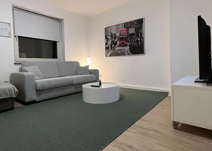 Wohnung Mit Balkon Am Rhein