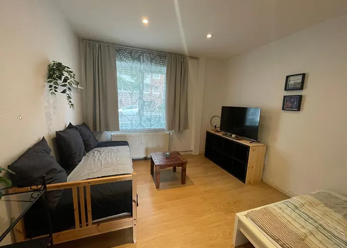 Apartment, Parterre, Fuer 3 Gaeste, Zentral Gelegen, Mitsubishi Halle