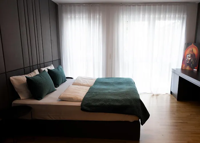 B-Chill House