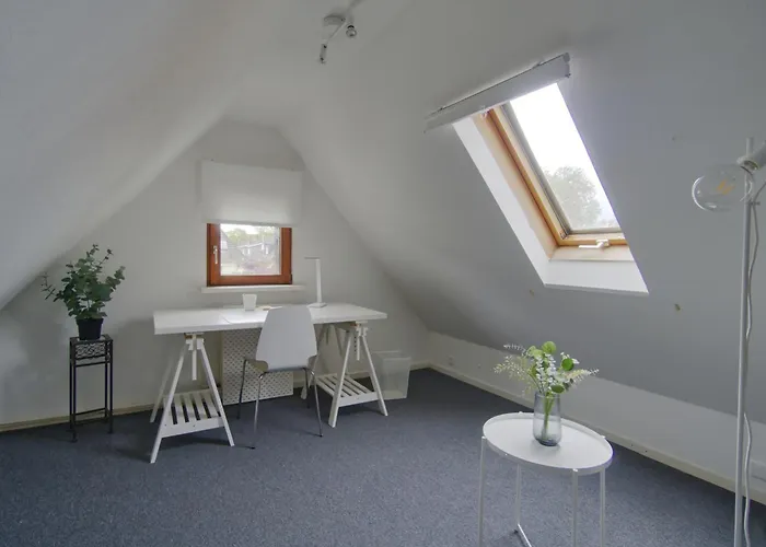 Quiet 2-Room Apartment With Separate Entrance