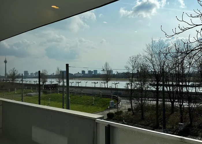Rheinblick Suite Oberkassel Duesseldorf
