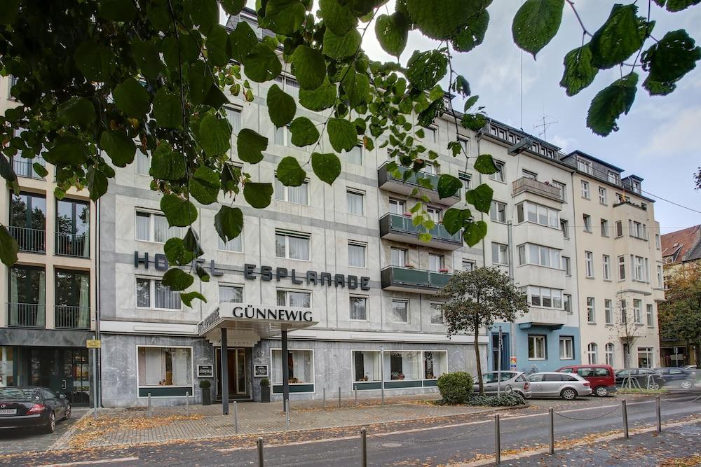 Hotel Trip Esplanade 4*