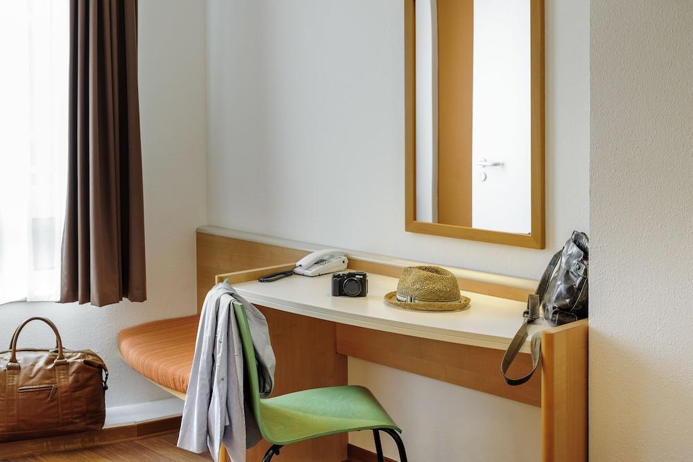 Ibis Hauptbahnhof 2* Dusseldorf