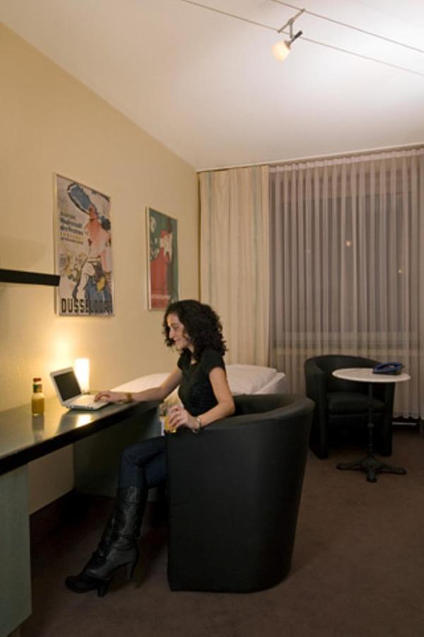 Hotel Monopol Centre Dusseldorf