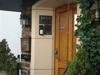 Haus Mooren, Garni Hotel Dusseldorf