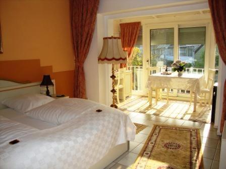 Haus Mooren, Garni Hotel Dusseldorf