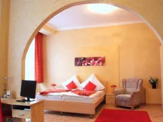 Ariana Hotel