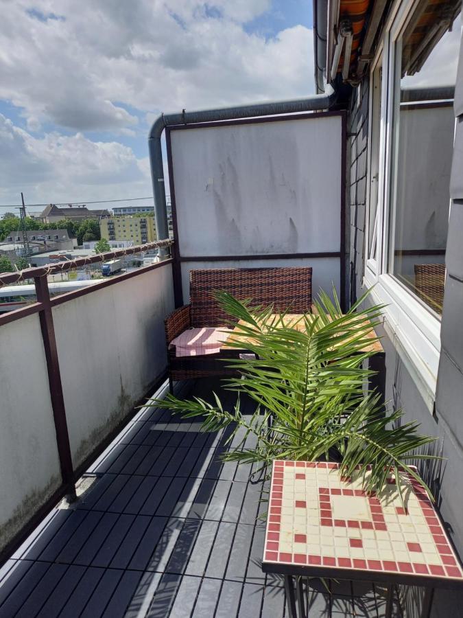 Private Loft Apartment *