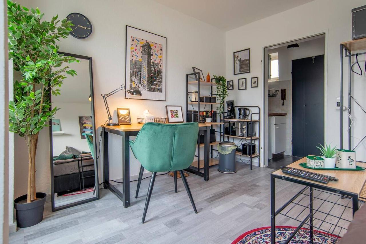 Studio Verde / City-central / Oldtown / Balcony Apartment Düsseldorf
