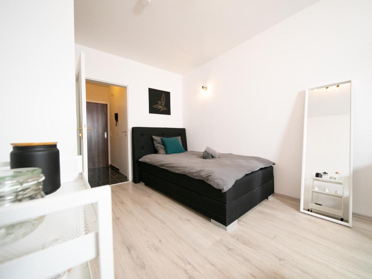 Studio Orange - Zentral Mit Balkon - Altstadt - Messe