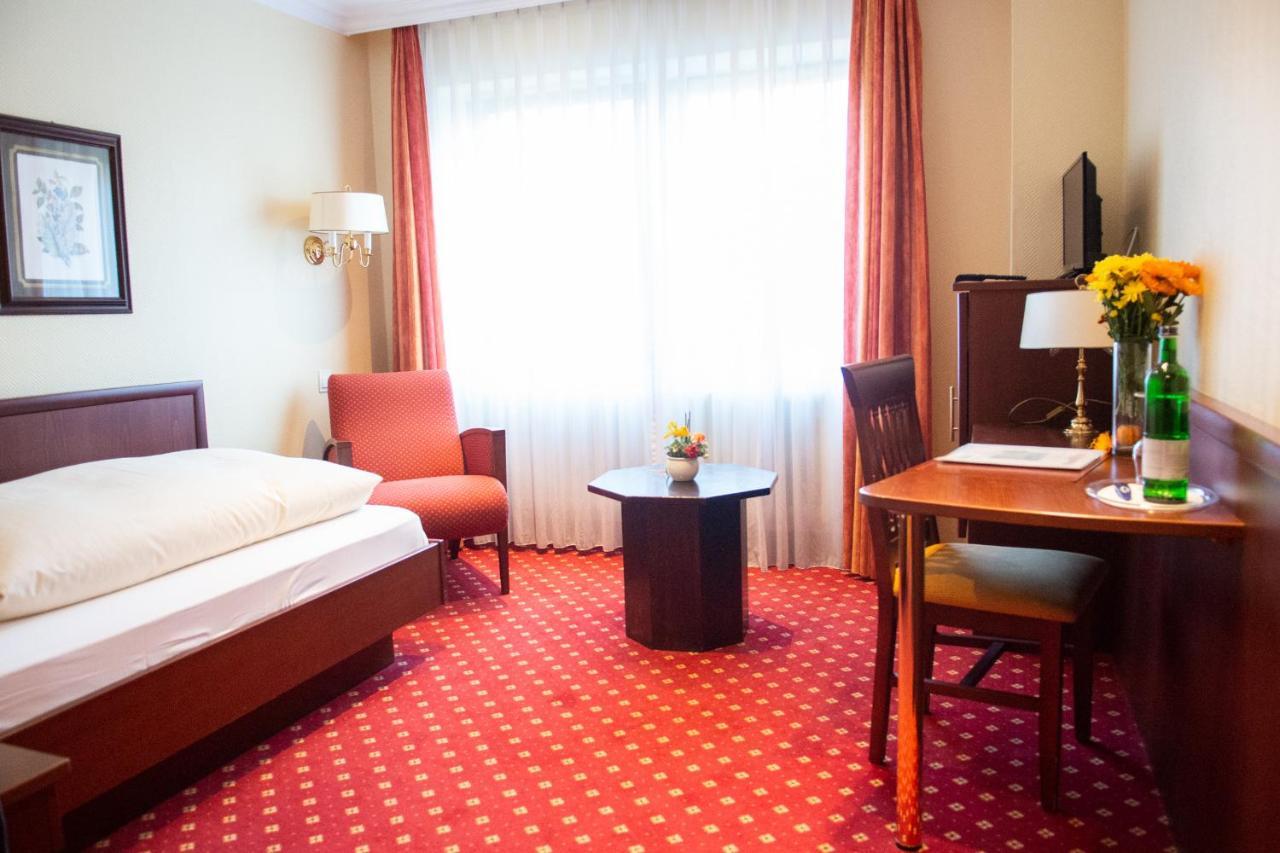 Hotel Haus Am Zoo 3*
