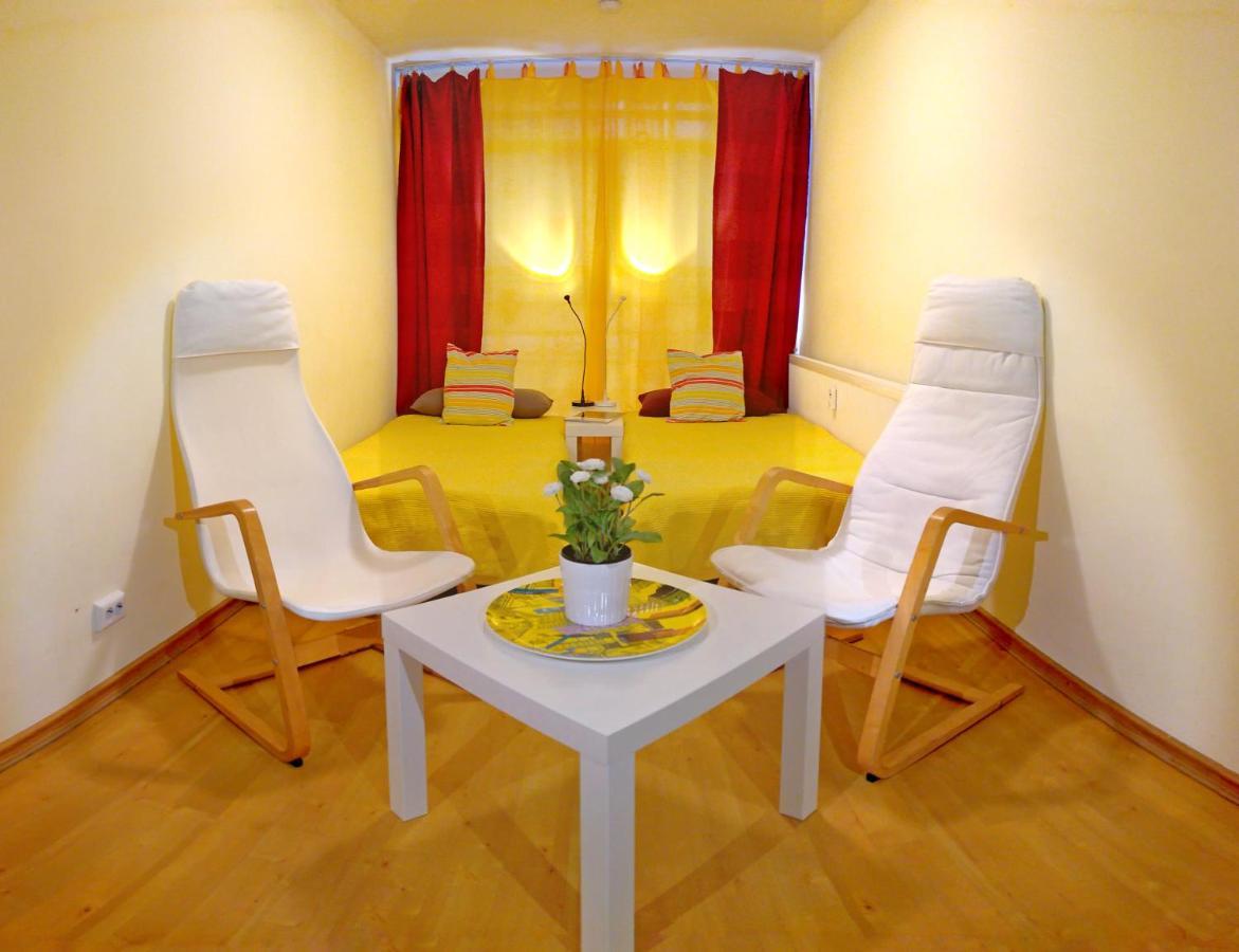 City-apartment 65qm 2-schlafzimmer Wlan Nichtraucher Parken Appartement