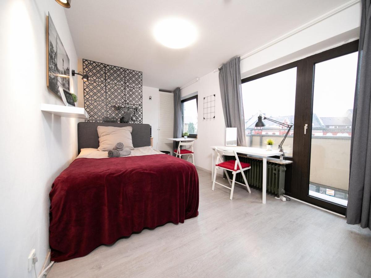 Apartment Studio Rosso - Zentral - Altstadt - Balkon - Messe *