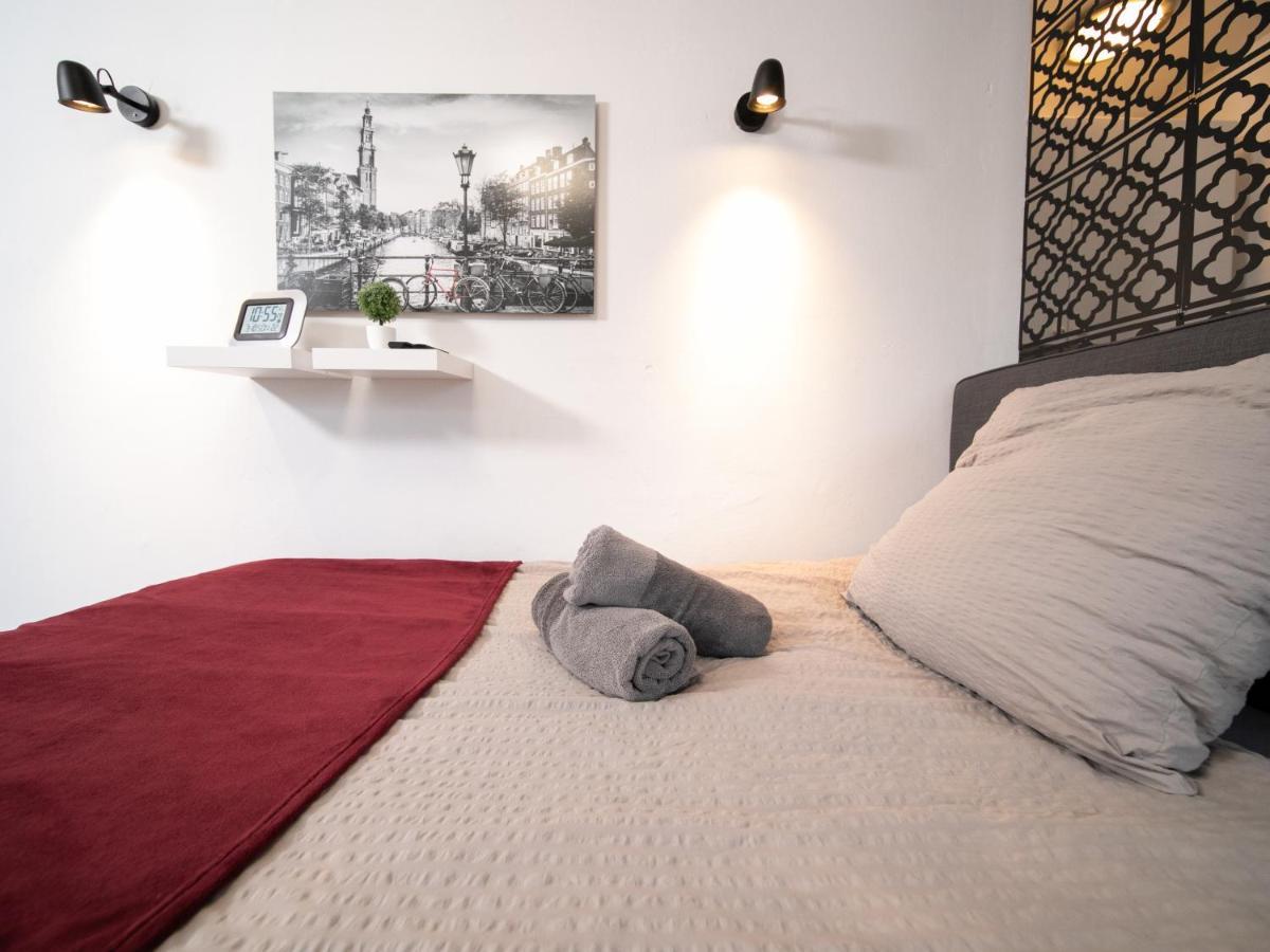 Studio Rosso - Zentral - Altstadt - Balkon - Messe Apartment Dusseldorf