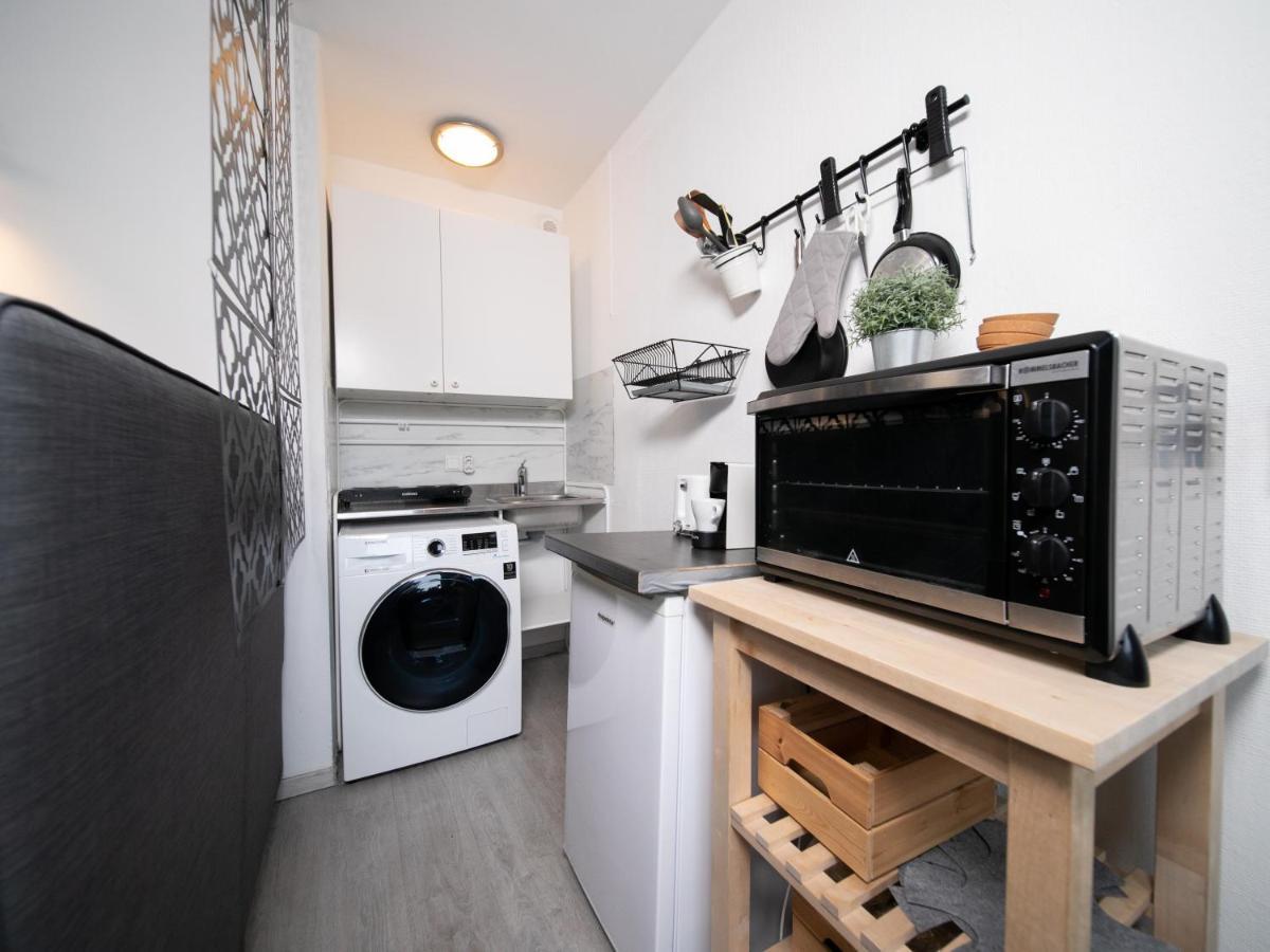 Studio Rosso - Zentral - Altstadt - Balkon - Messe Apartment