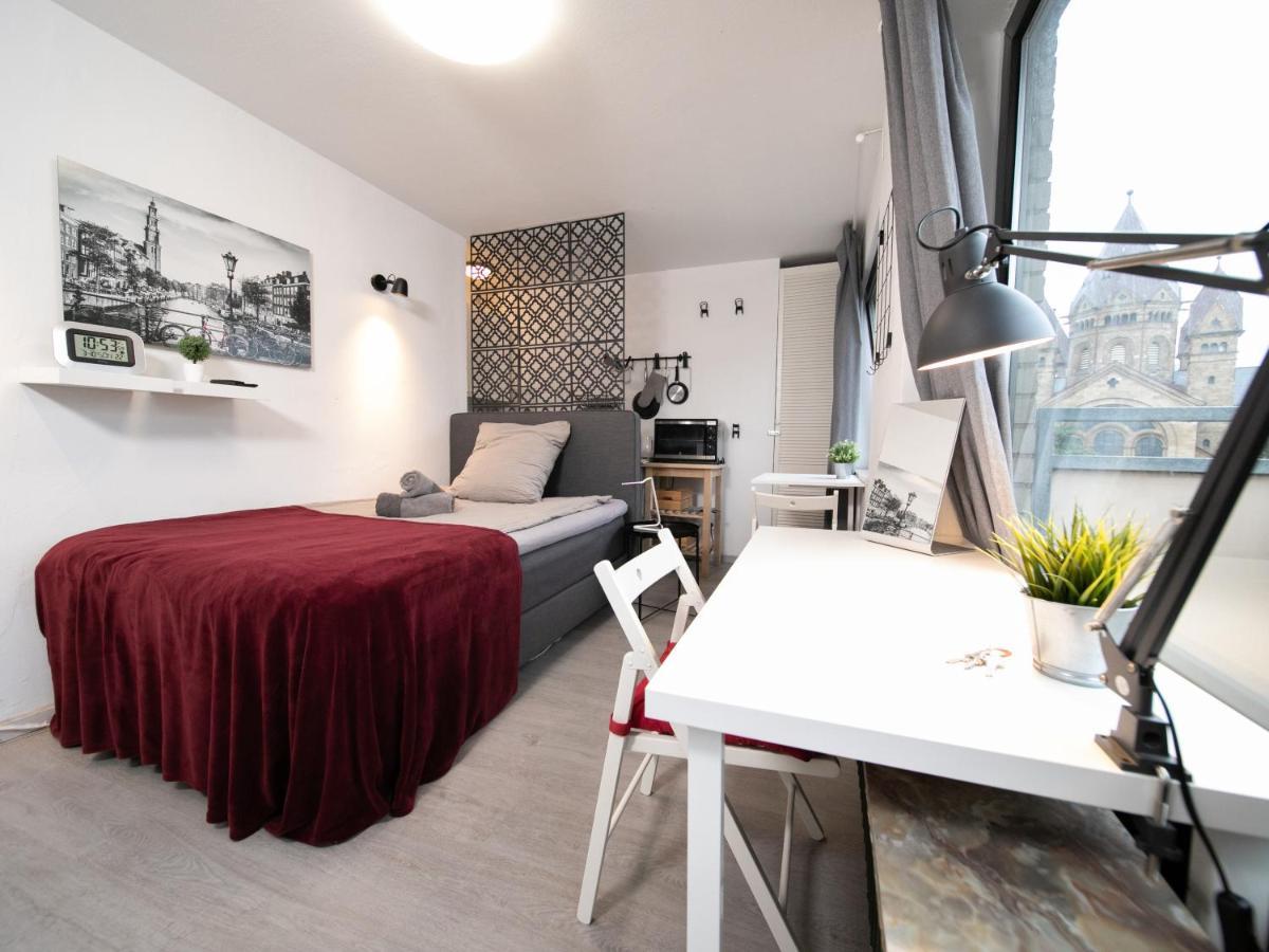 Apartment Studio Rosso - Zentral - Altstadt - Balkon - Messe Dusseldorf