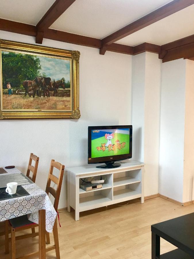 Villa Near Fair Messe, 2-bedroom With Terrace&big Garden