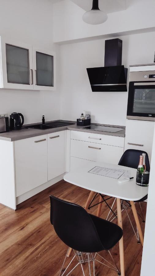 Burg 9 Boardinghouse Apartment Dusseldorf
