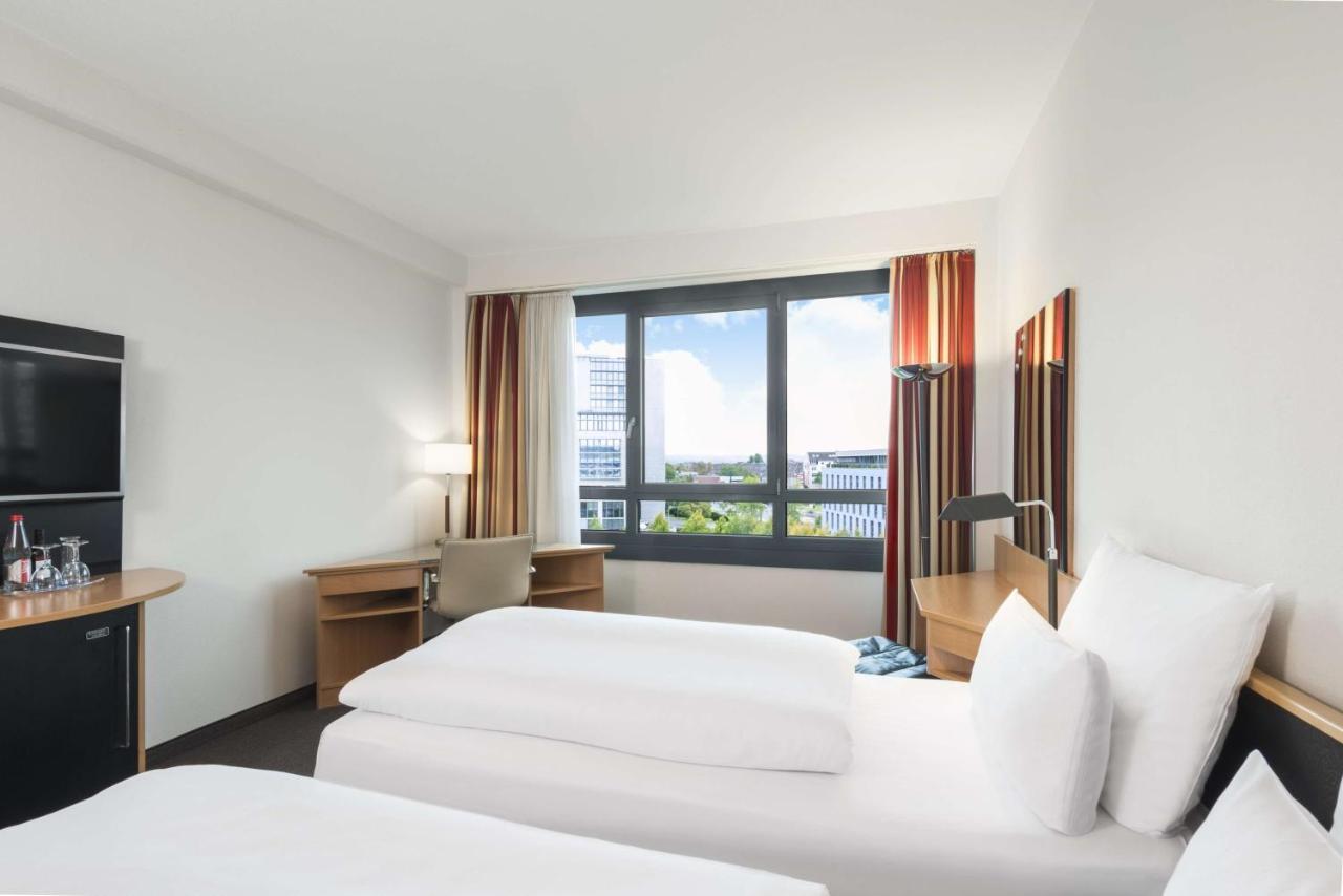 Nh City 4*