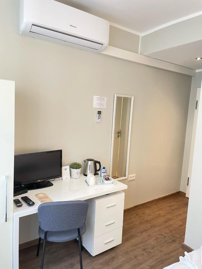 Barcelona Bed & Breakfast Hotel 2*