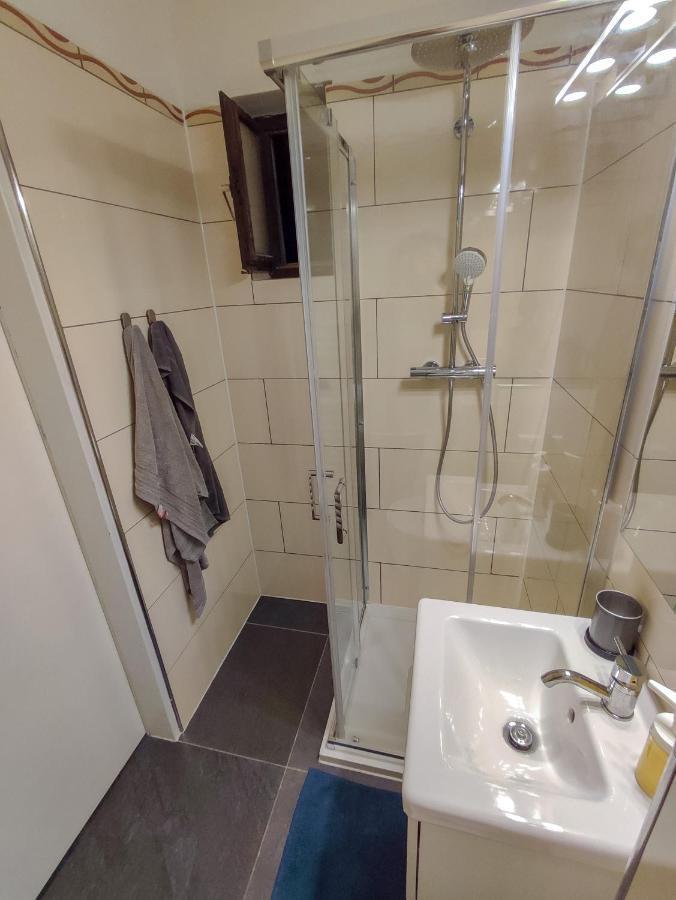 Design Studio Nahe Messe Und Hbf Mit Wlan Und Netflix Apartment *