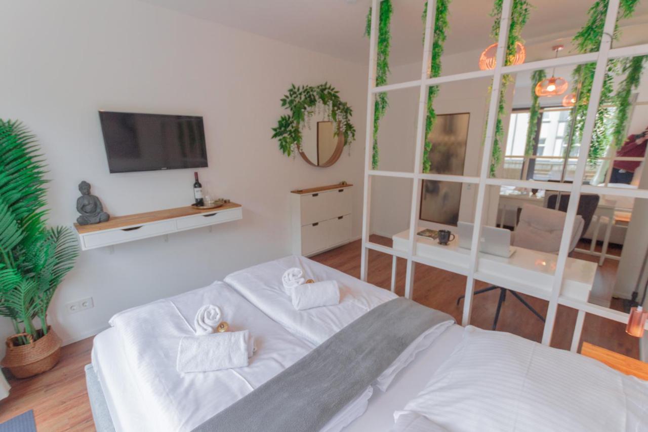 Apartment Design Studio Nahe Messe Und Hbf Mit Wlan Und Netflix