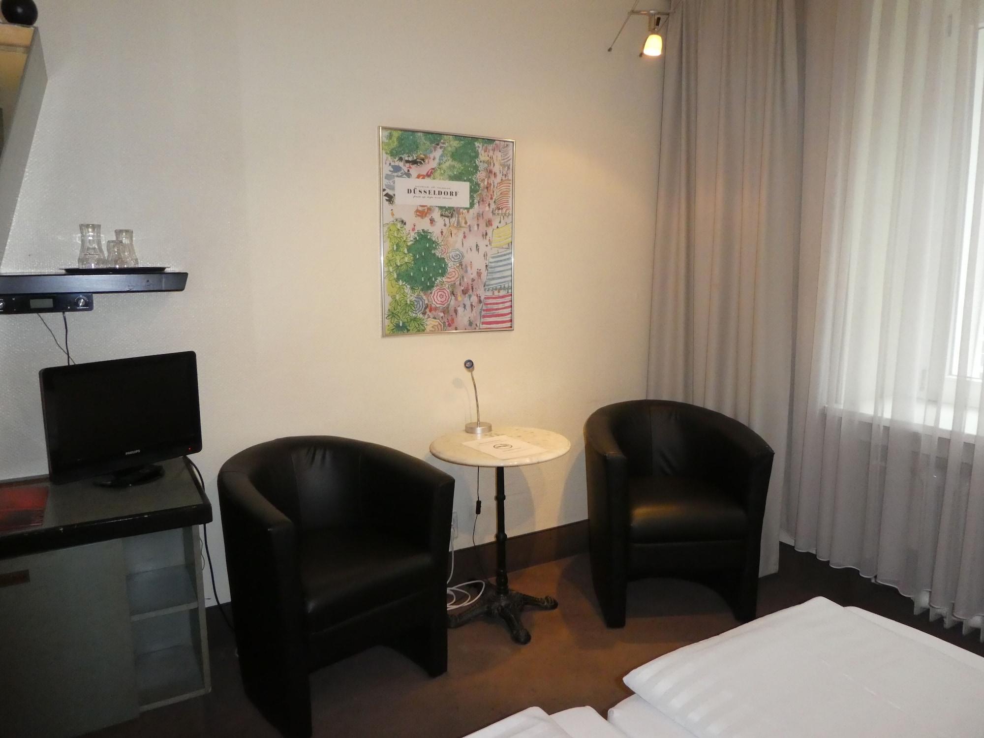Monopol Centre 3* Dusseldorf