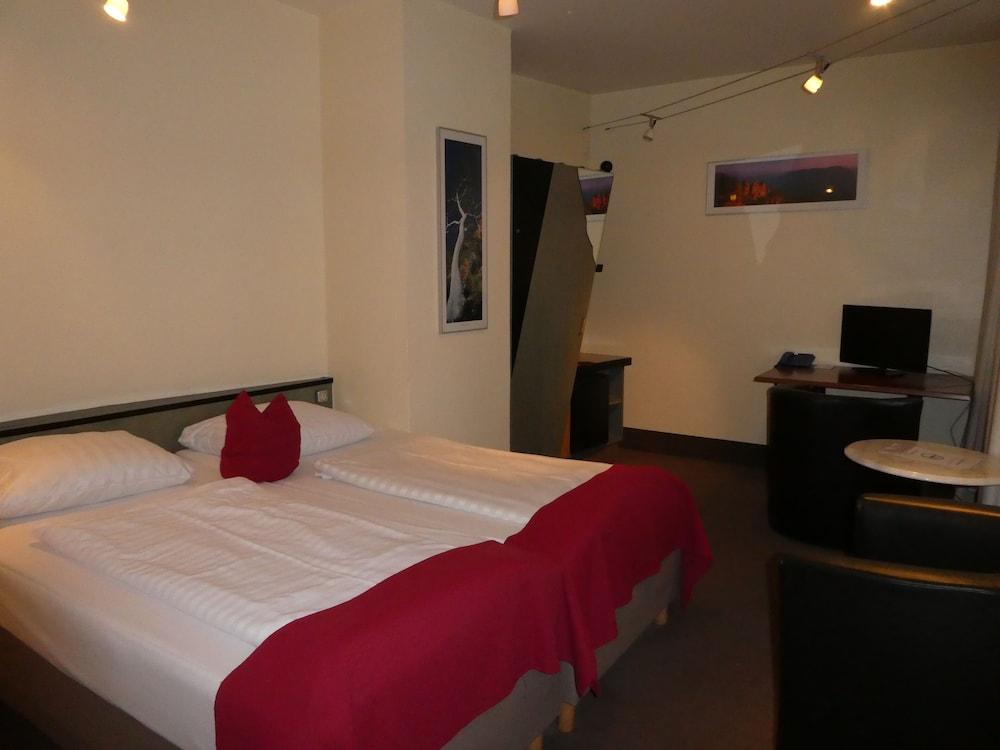 Hotel Monopol Centre