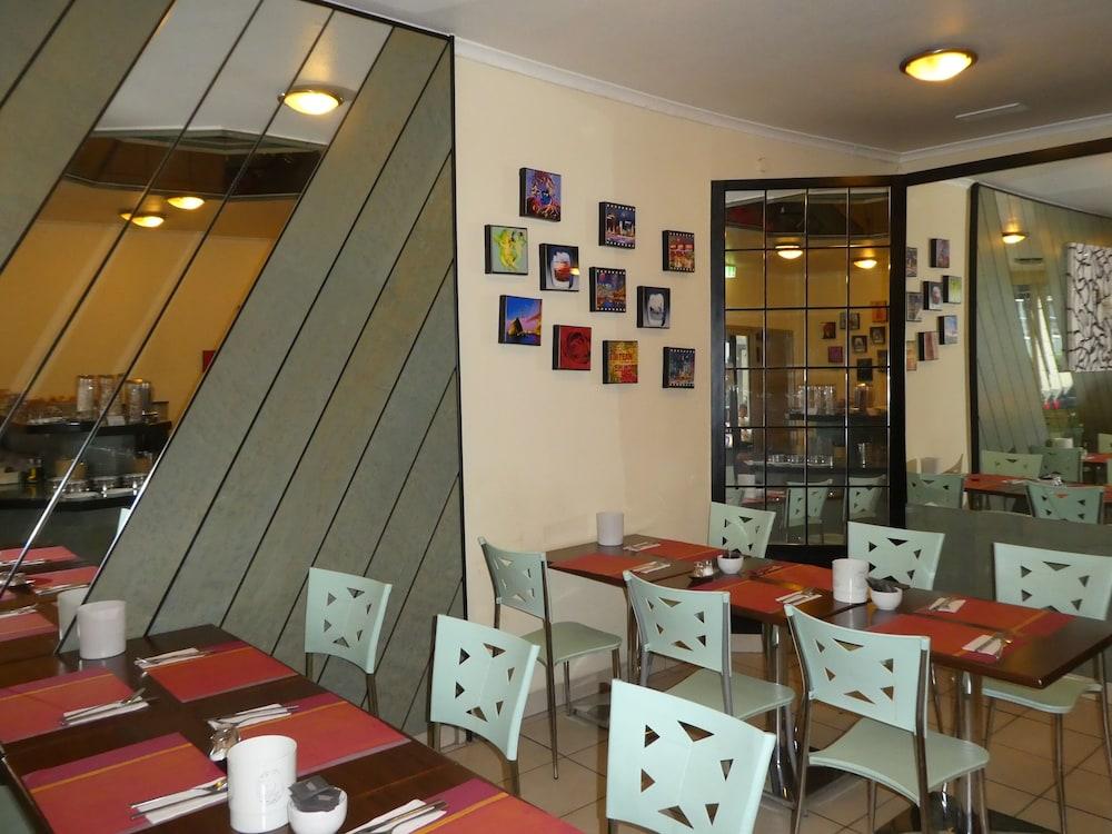 Monopol Centre 3*