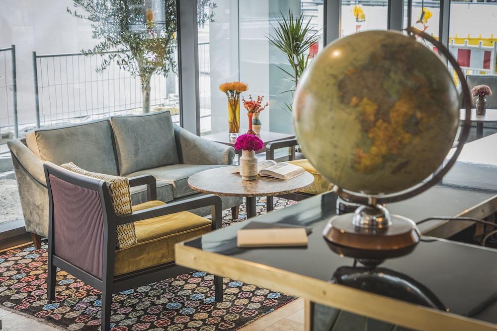 Hotel Henri Downtown