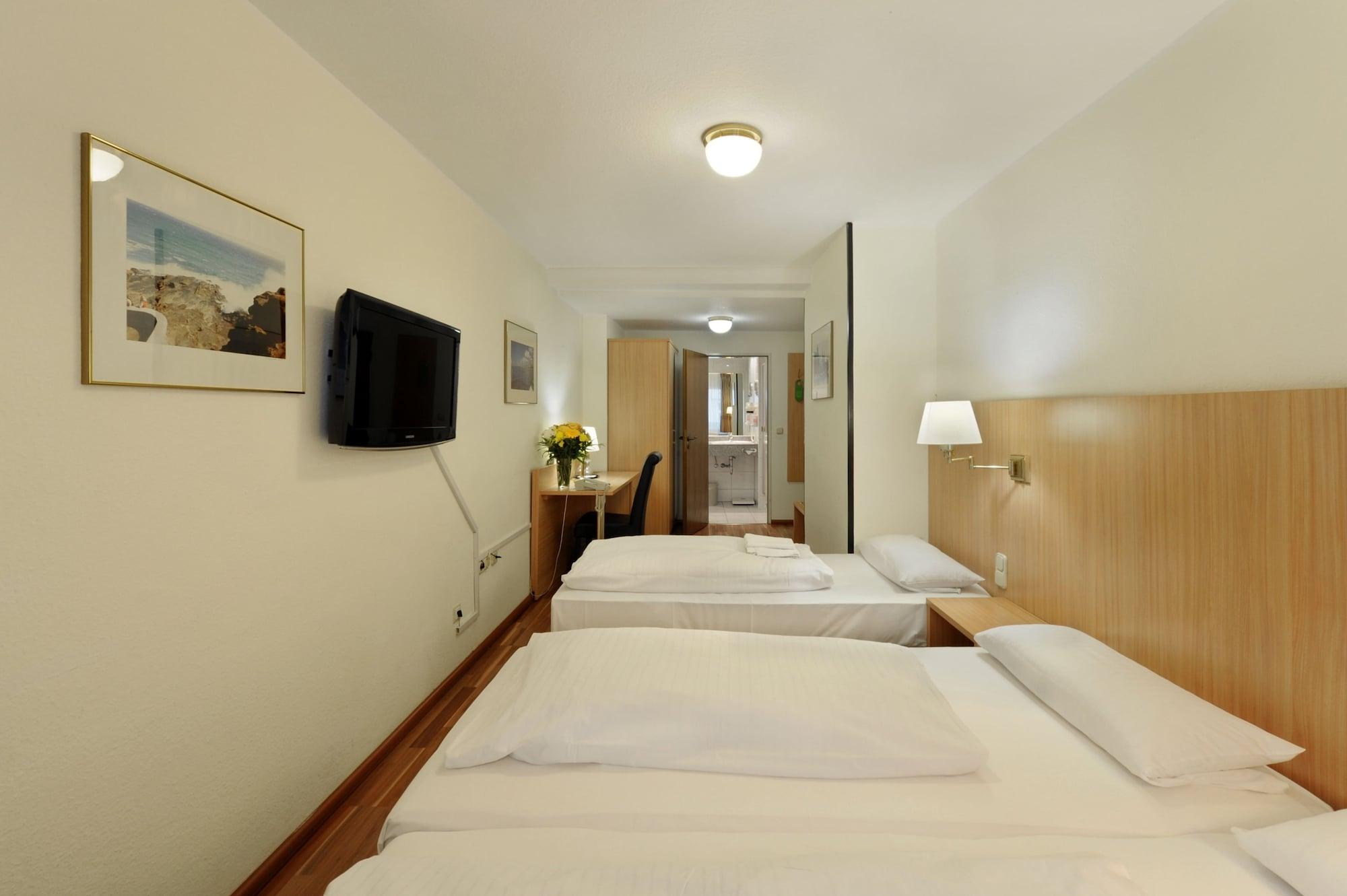 Bellevue 3* Dusseldorf