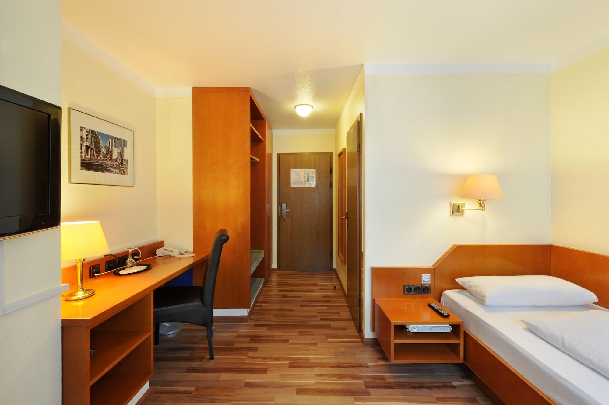 Bellevue 3* Dusseldorf