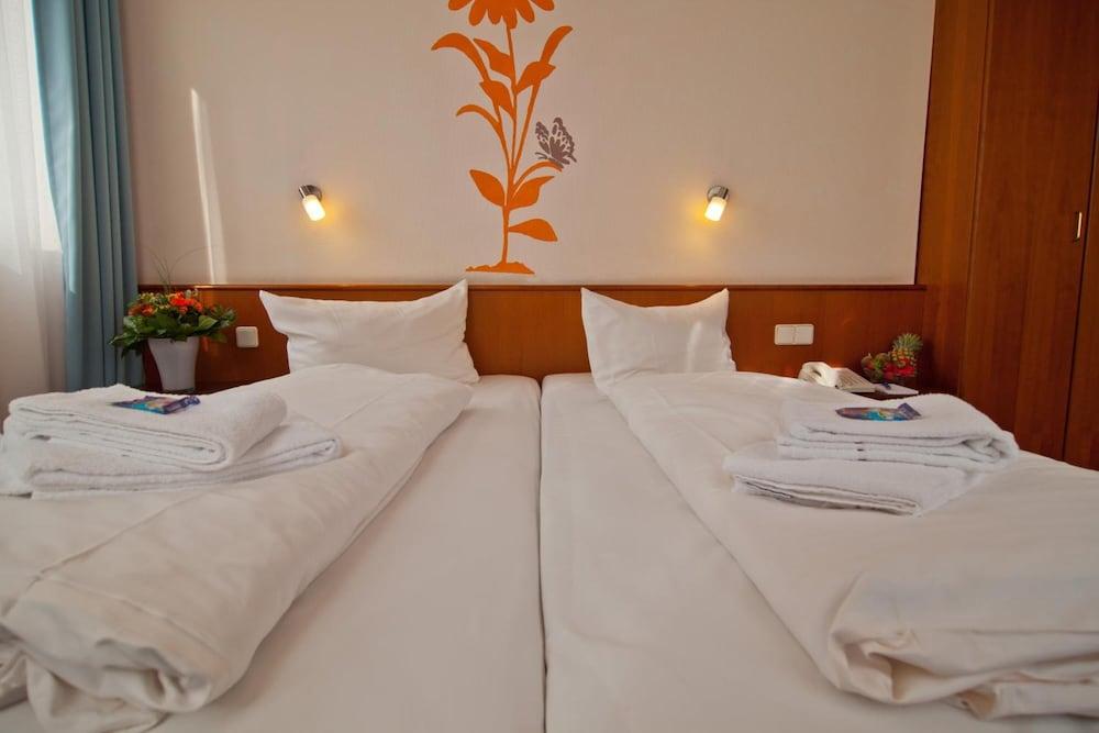 Residenz Hotel 3*