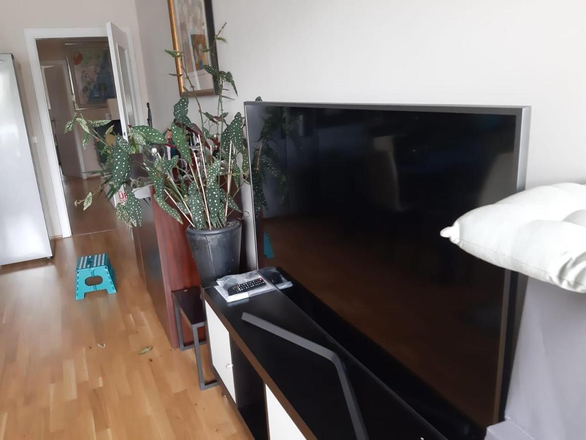 2 Bed/2 Baths In Center Next To Kytaro *