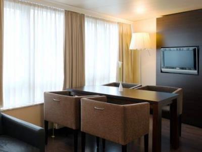 Hotel Nh Koenigsallee Dusseldorf
