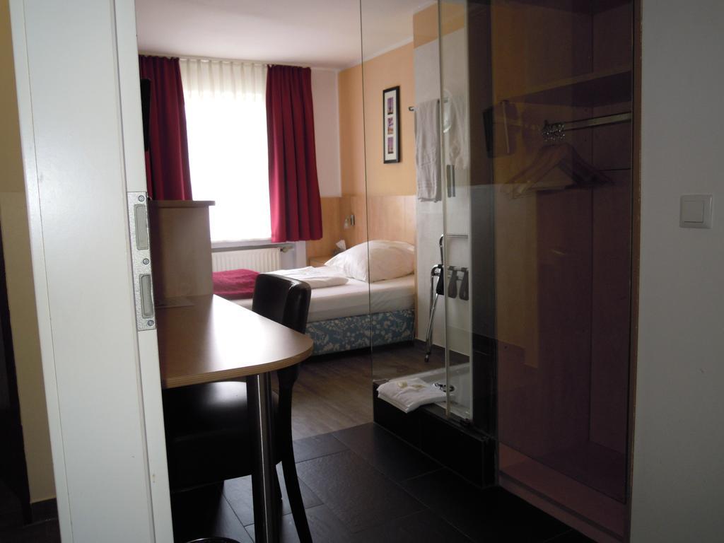 Central Hotel Dusseldorf