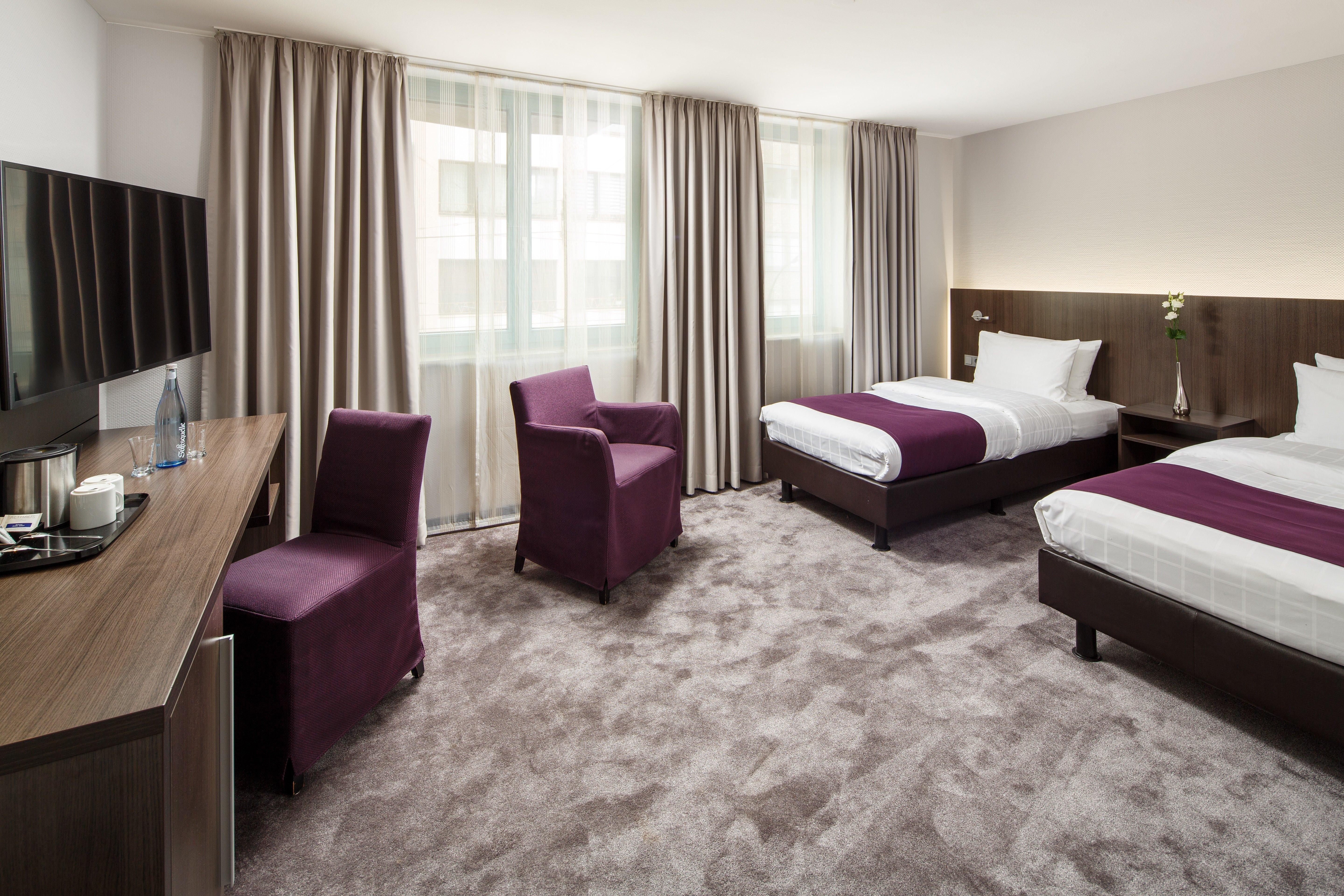 Holiday Hafen, An Ihg 4*