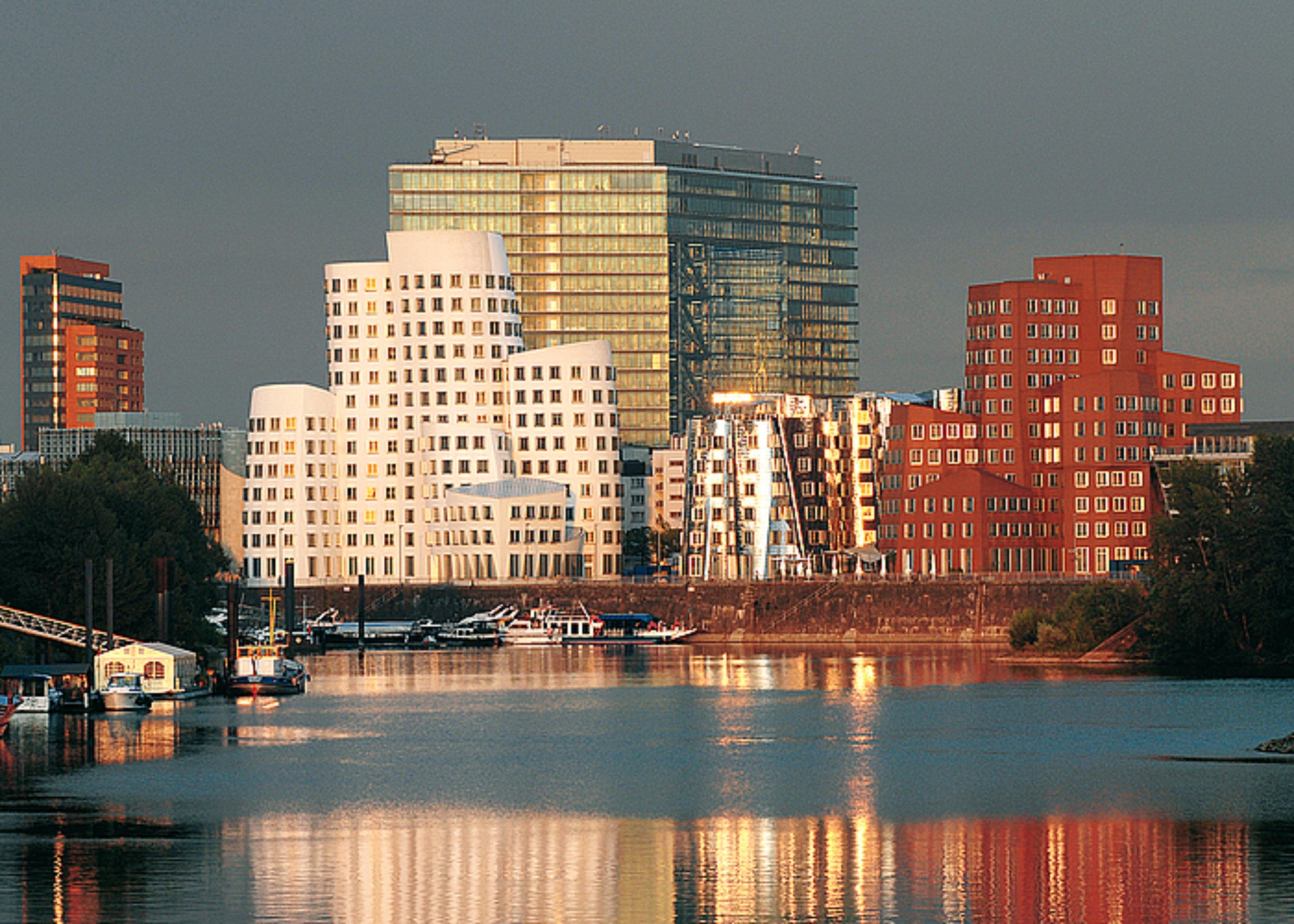 Holiday Hafen, An Ihg 4*