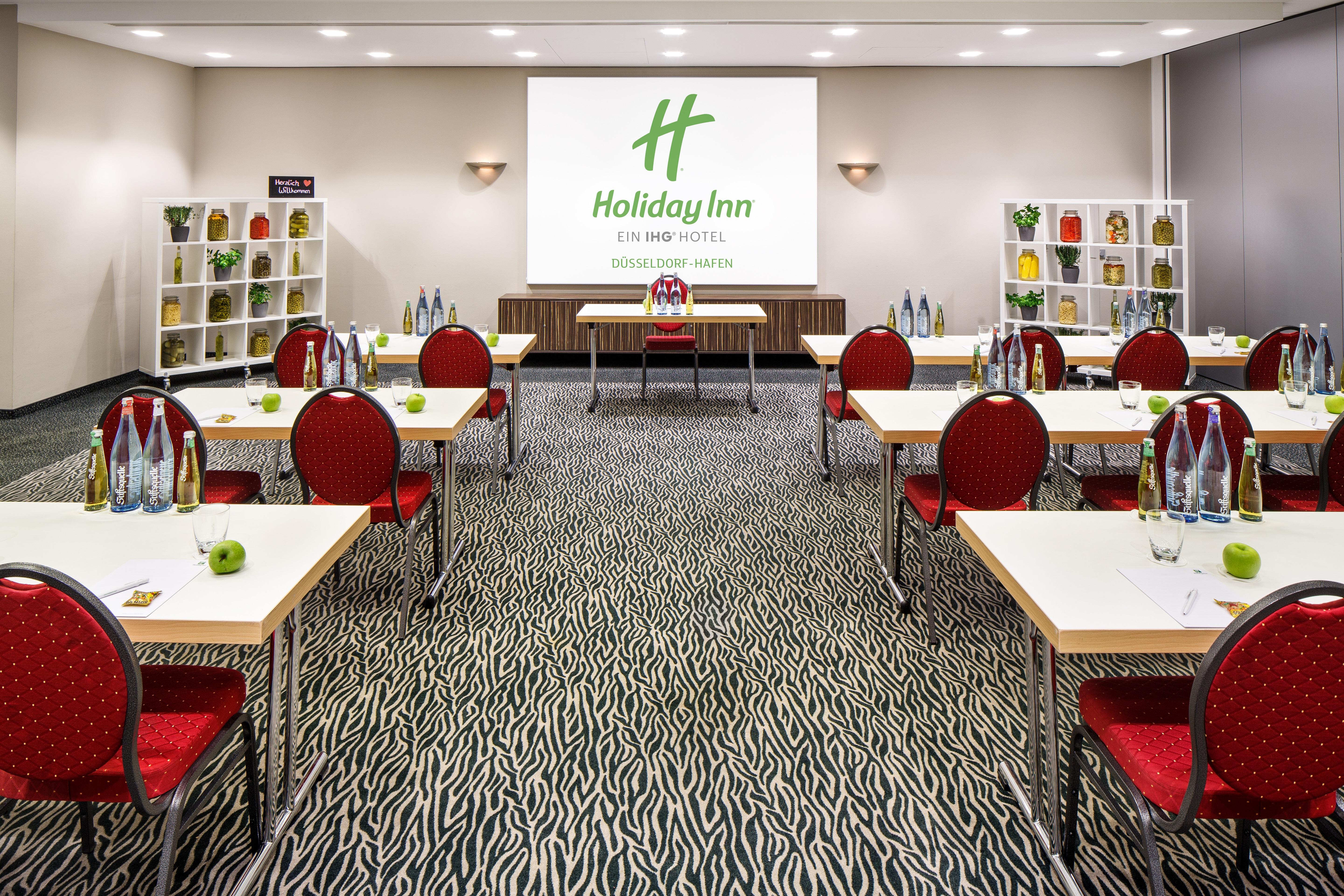 Hotel Holiday Hafen, An Ihg 4*