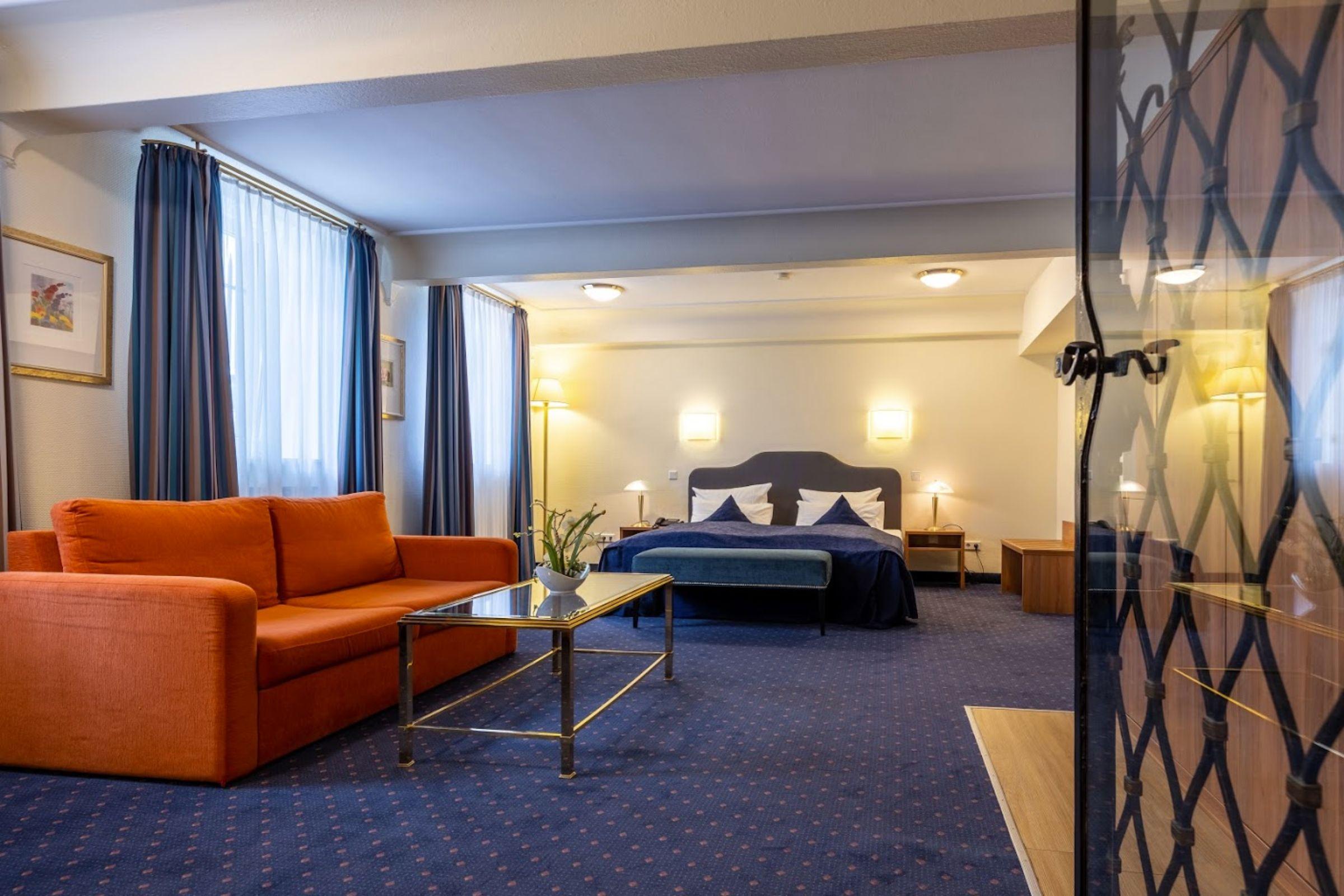 Trip Uebachs 4* Dusseldorf