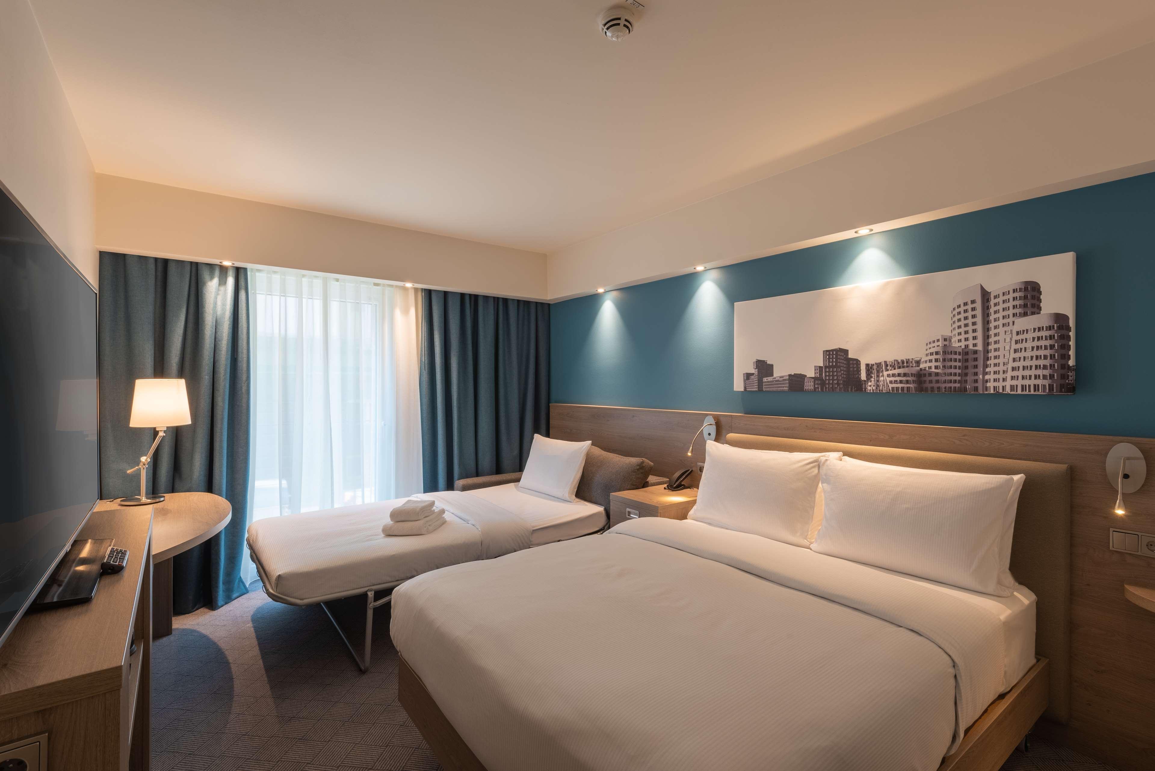 Hampton By Hilton Centre Hotel Dusseldorf