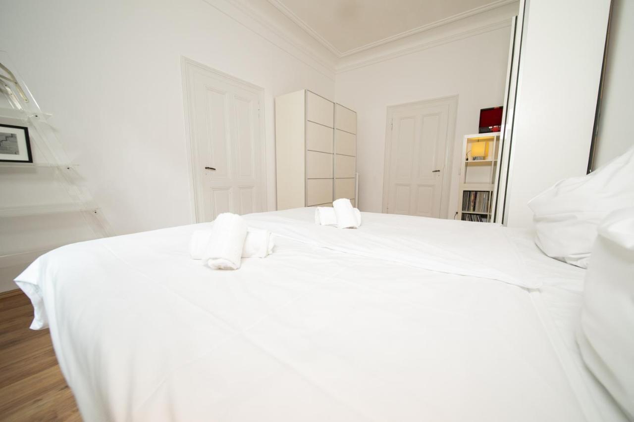 Apartment White 60 Qm - Zentral - Balkon - Messe