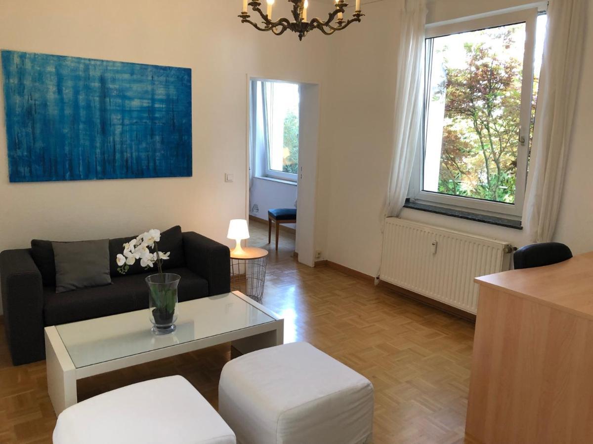 E - Quiet Business One Bedroom For 3 Guests Apartment *