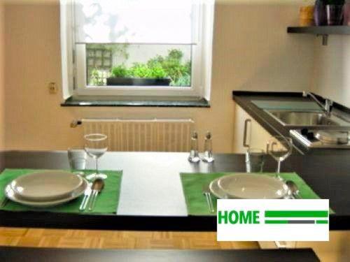 Apartment E - Quiet Business One Bedroom For 3 Guests