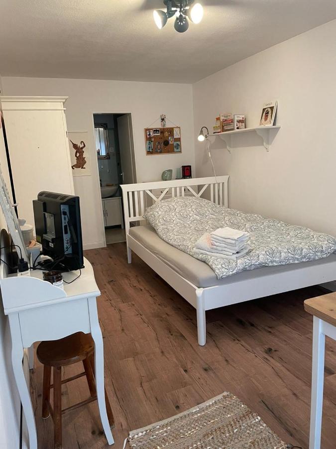 In Dusseldorf-nord Apartment